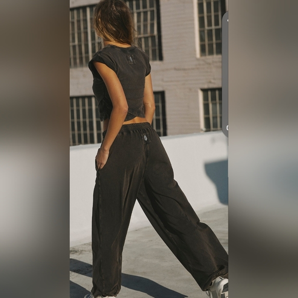 Free People Movement Hot Shot Crossover Set S NWT Black - Picture 2 of 9